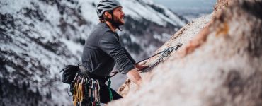 Aid Climbing vs Free Climbing